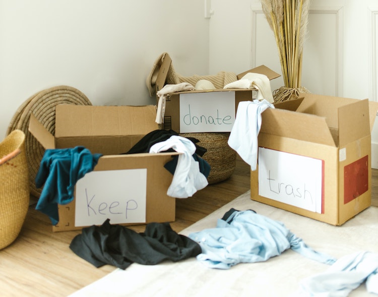 14 Tips for Simplifying + Decluttering Your Home